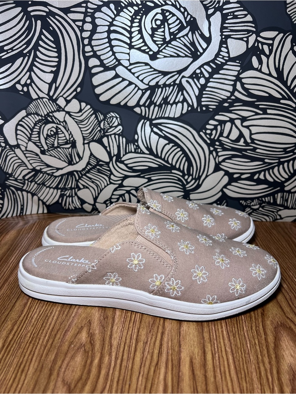 Clarks Cloudsteppers Breeze Shore Mule Clog Womens Sz 6.5